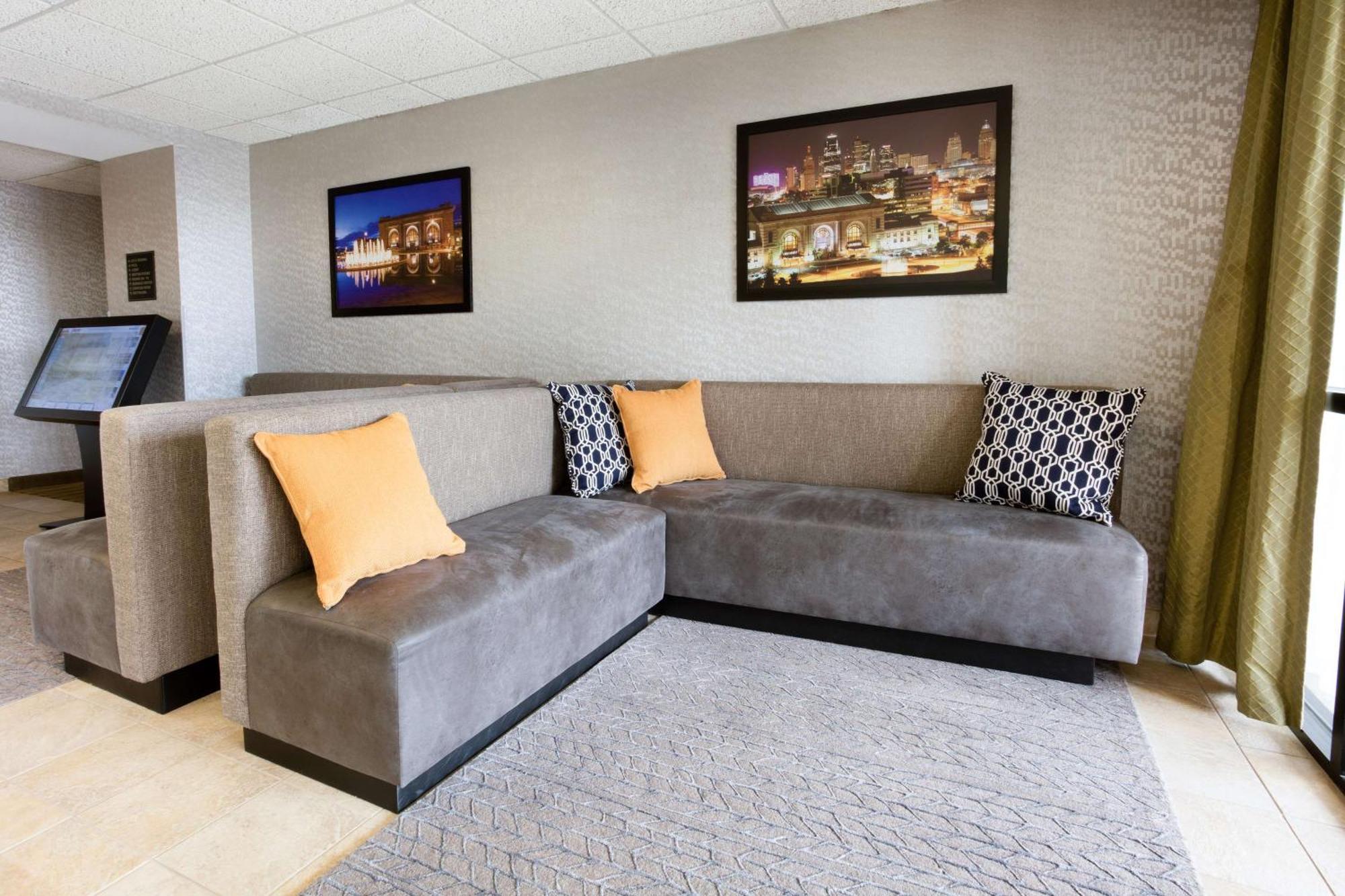 Drury Inn & Suites Kansas City Airport Ngoại thất bức ảnh