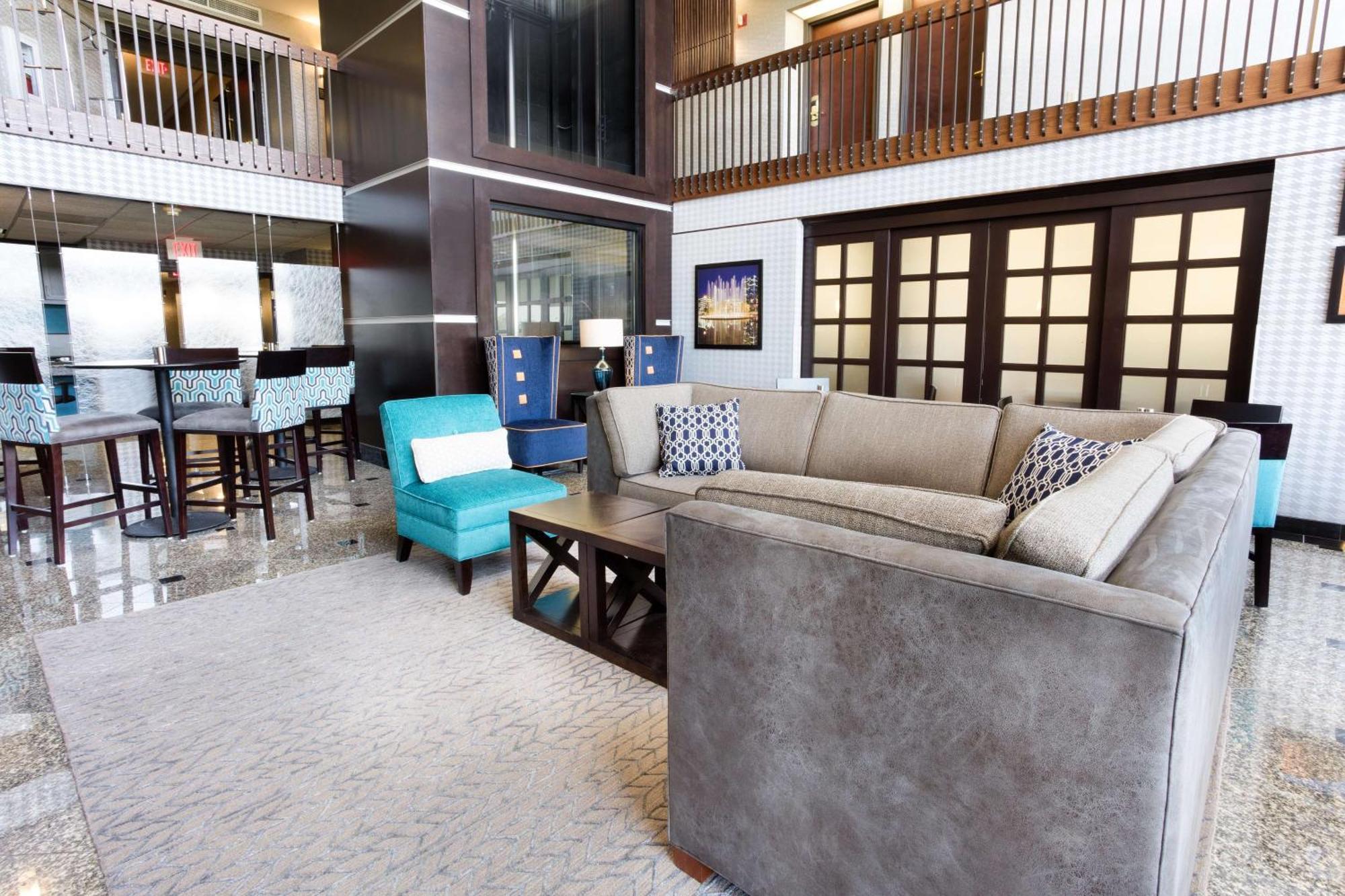 Drury Inn & Suites Kansas City Airport Ngoại thất bức ảnh